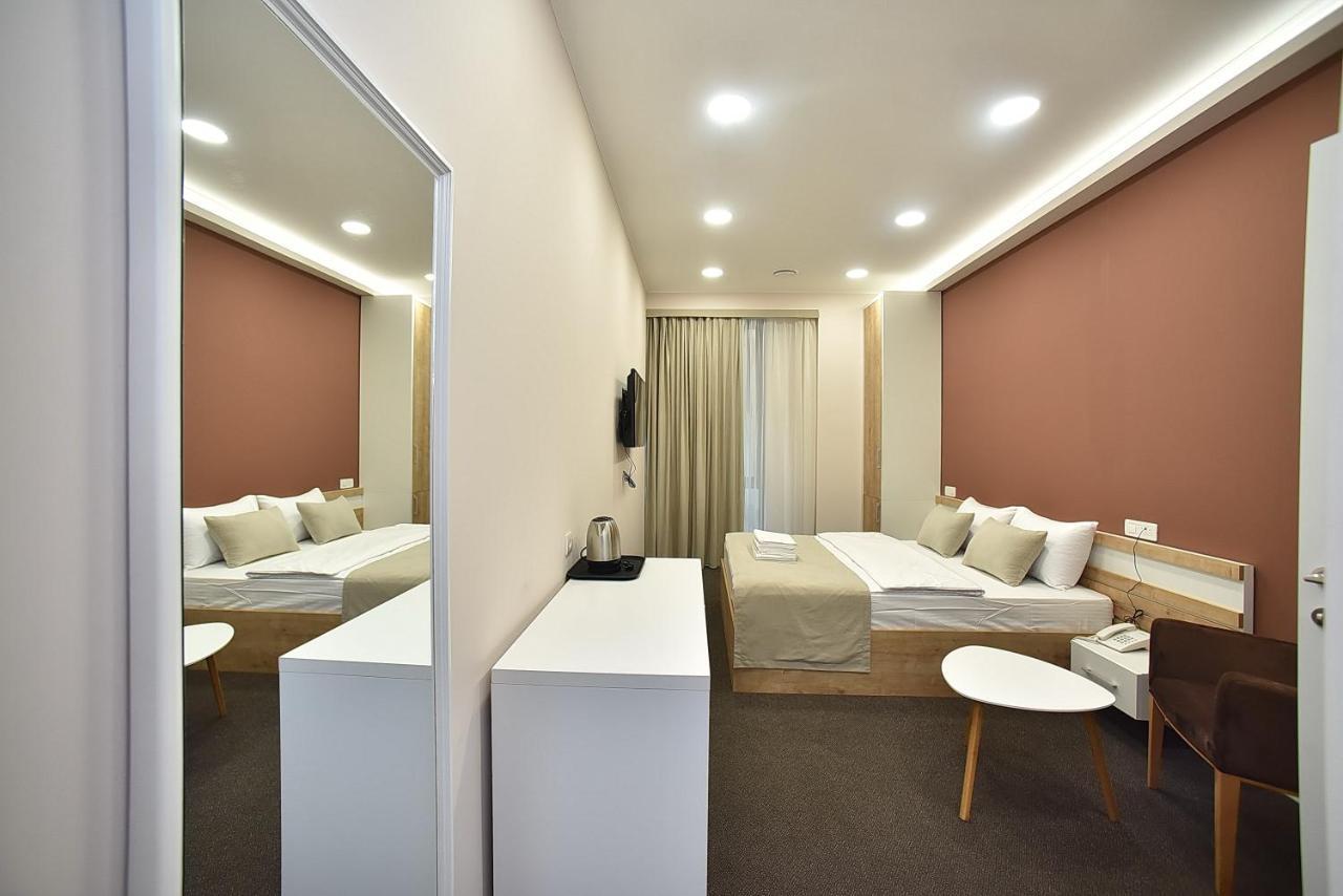 Bonjour Boutique Hotel Erywań Zewnętrze zdjęcie